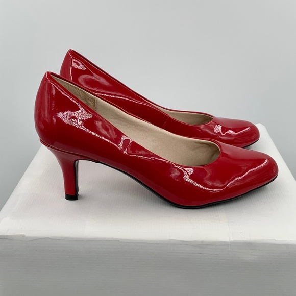 NWT Life Stride Parigi Women’s Red Patent Pumps Shoes - Picture 2 of 12